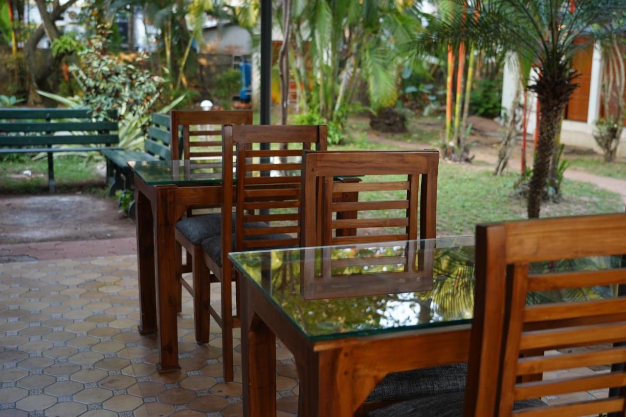Alfred Place Kochi Extérieur photo