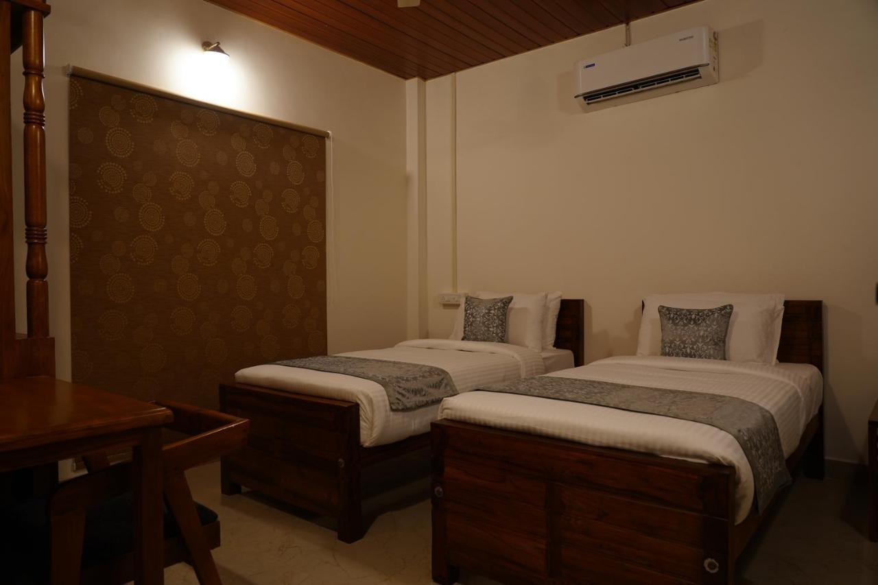 Alfred Place Kochi Extérieur photo