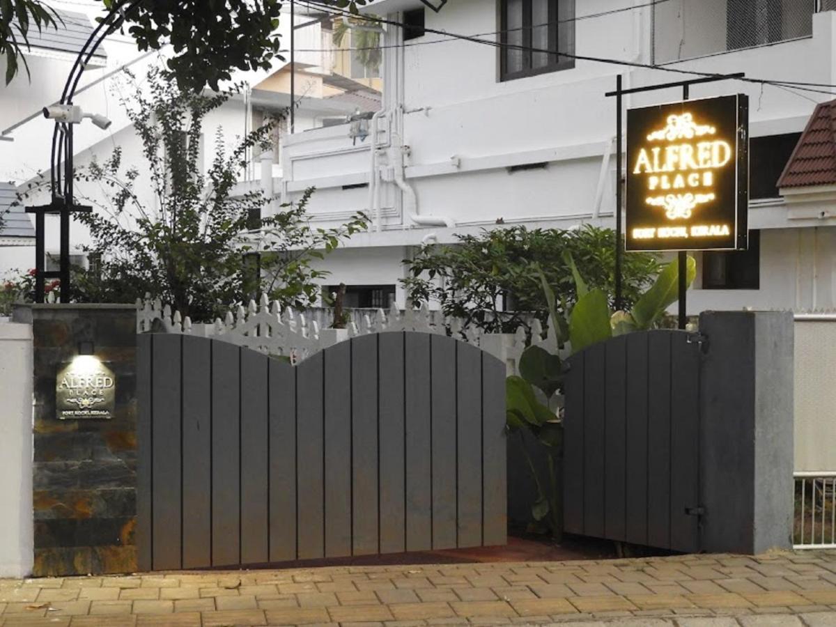 Alfred Place Kochi Extérieur photo