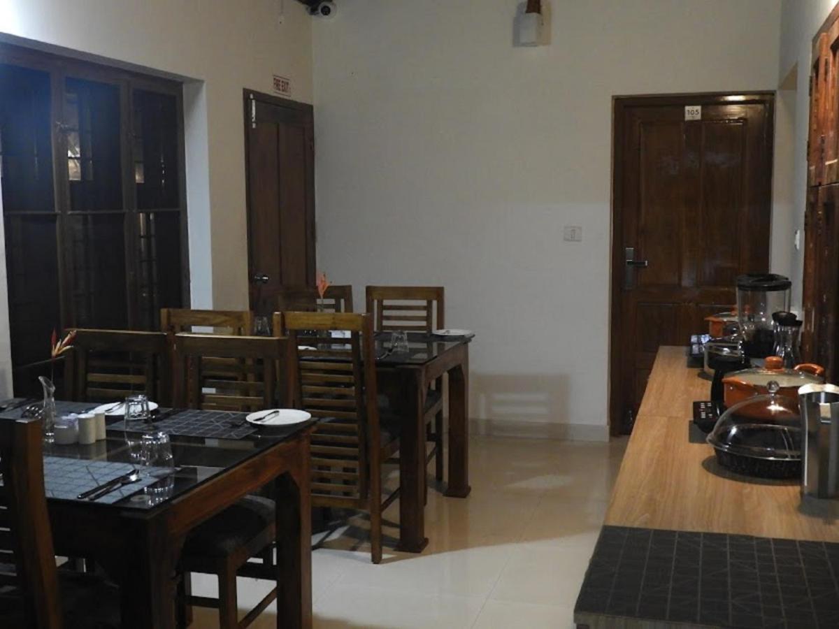 Alfred Place Kochi Extérieur photo