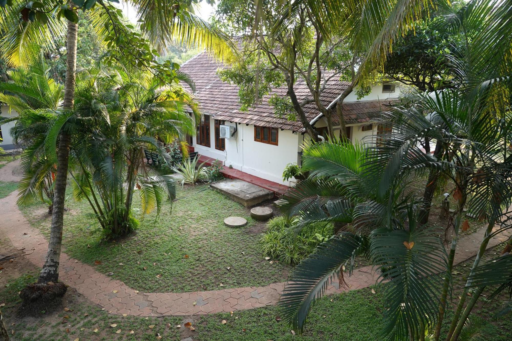 Alfred Place Kochi Extérieur photo