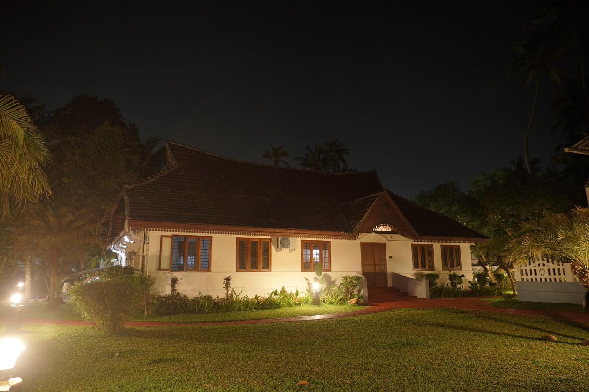 Alfred Place Kochi Extérieur photo